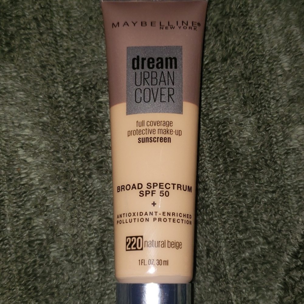 MAYBELLINE Foundation